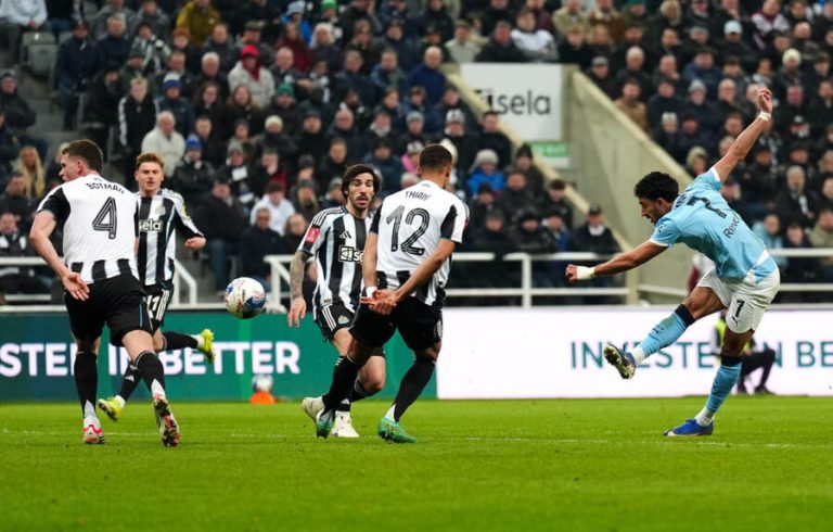 Newcastle United vs Manchester City (03:00 – 08/03) | Xem lại trận đấu