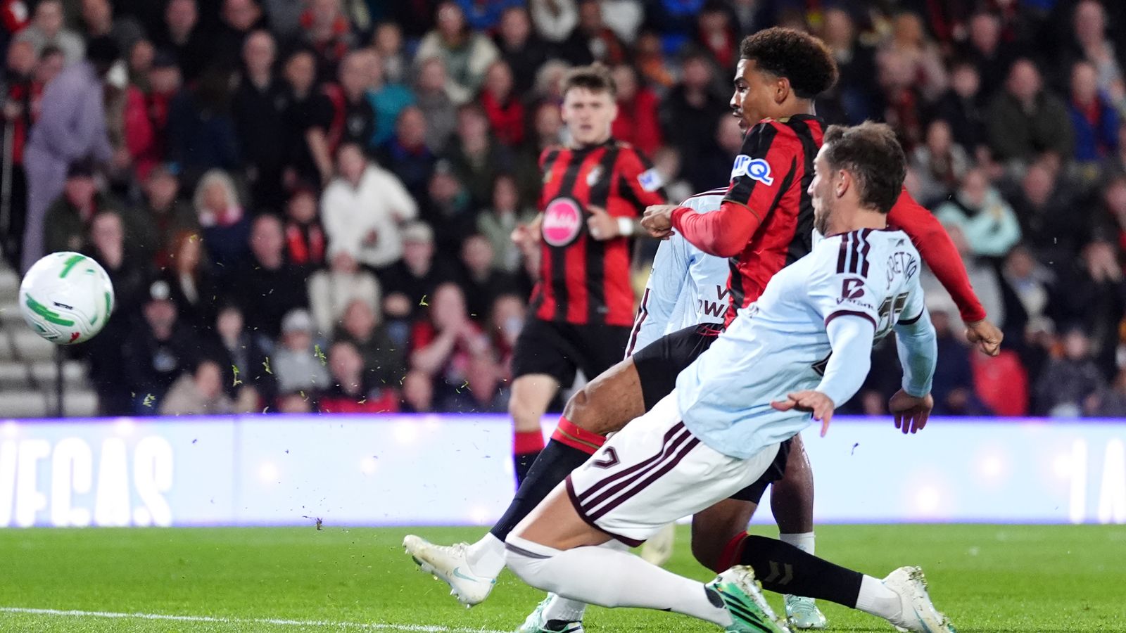 AFC Bournemouth  vs Aston Villa (02:45 – 29/10) | Xem lại trận đấu