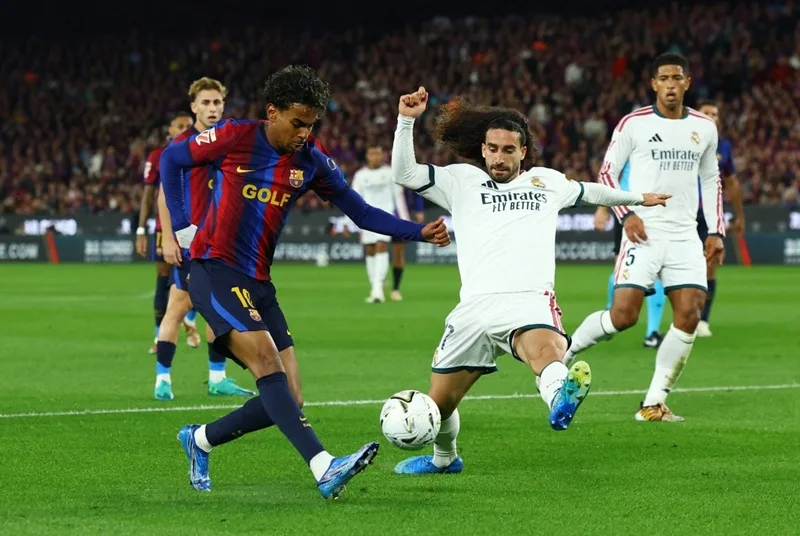 doi hinh cua barcelona