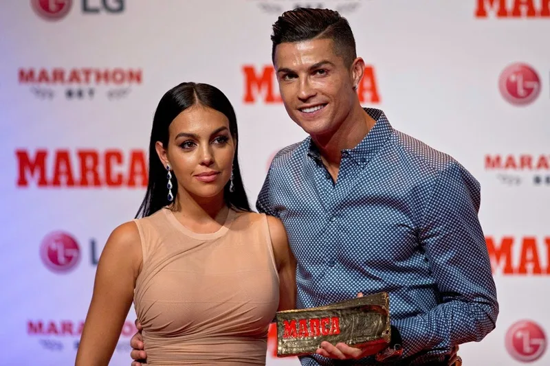 Vợ của Ronaldo là ai: Cuộc sống và sự nghiệp Georgina